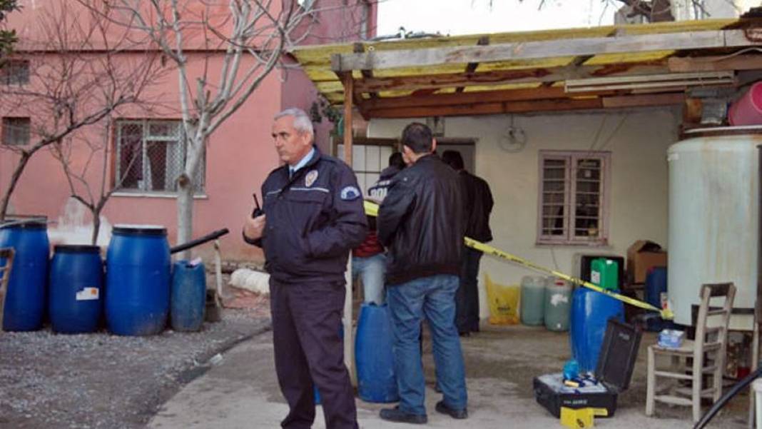 Kazı çalışmasına giden geri dönmedi, cesetleri dahi bulunamadı! Evin altında başka boyuta açılan kapı var 10